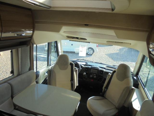 RAPIDO 881 F